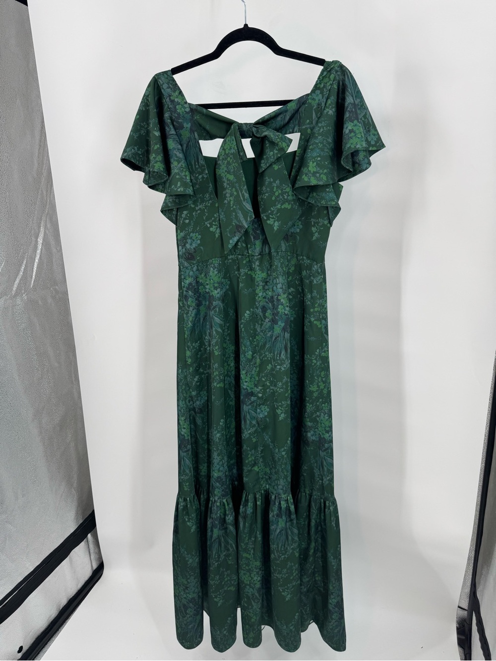 Sachin + Babi Emerald Green Floral Maxi Dress with Flutter Sleeves - Picture 8 of 13